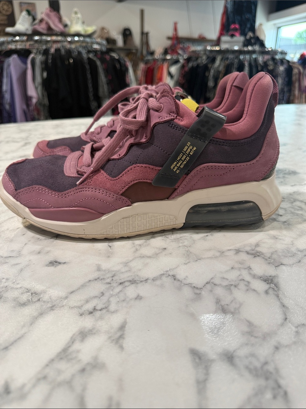 Women Air Jordan MA2 CW5992-500 Light Mulberry Saturn Gold White Purple size 10